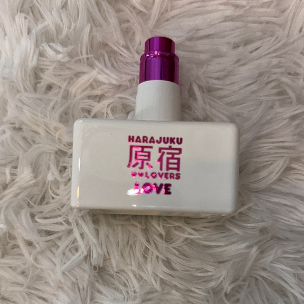 Harajuku Lovers Pop Electric Love by Gwen Stefani Spray
